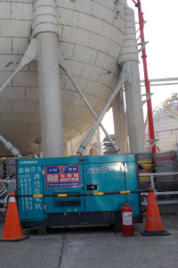 (111.04.13)中部石化廠 T-040B設備清理工程